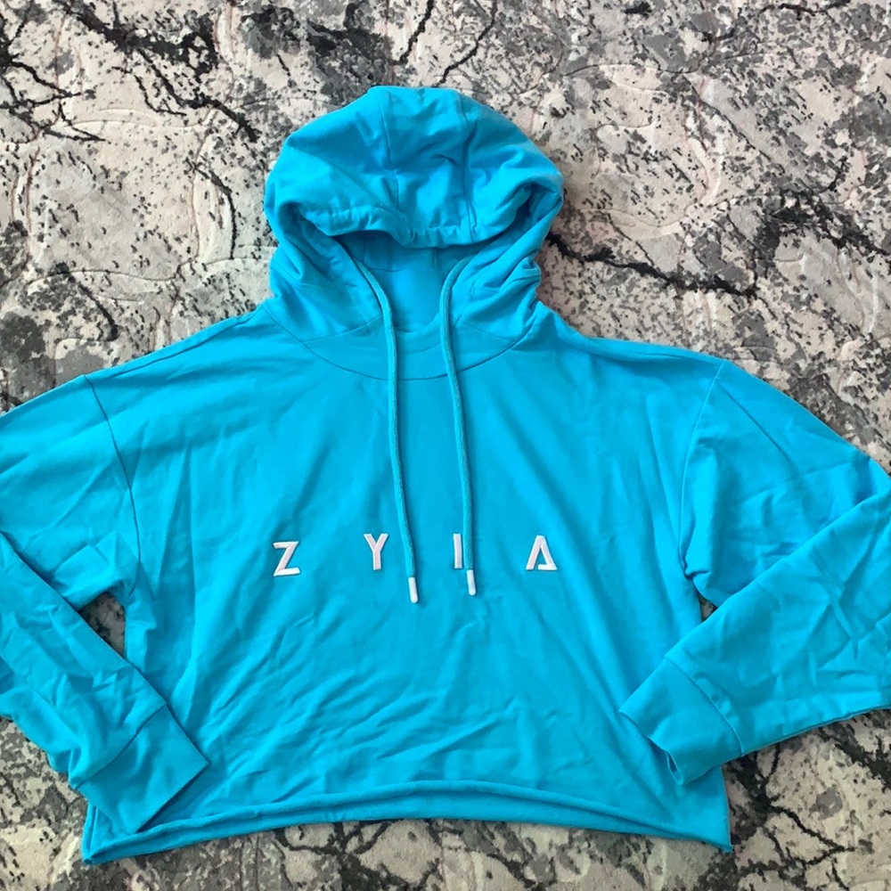 Zyia Cropped Hoodie